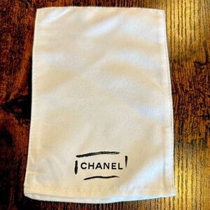 chanel dust bag, 7.5" x 5.5"
